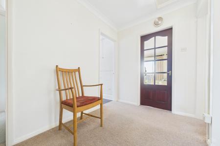 3 bedroom Detached bungalow for sale in Warrendale, Barton-upon-Humber, North Lincolnshire, DN18