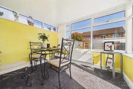 2 bedroom Semi-detached house for sale in Sandpiper Way, Barton-upon-Humber, North Lincolnshire, DN18