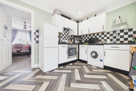 2 bedroom Semi-detached house for sale in Sandpiper Way, Barton-upon-Humber, North Lincolnshire, DN18