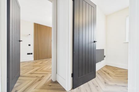 2 bedroom Ground floor flat for sale in Church View, Barton-upon-Humber, North Lincolnshire, DN18