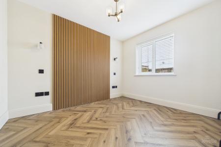 2 bedroom Ground floor flat for sale in Church View, Barton-upon-Humber, North Lincolnshire, DN18