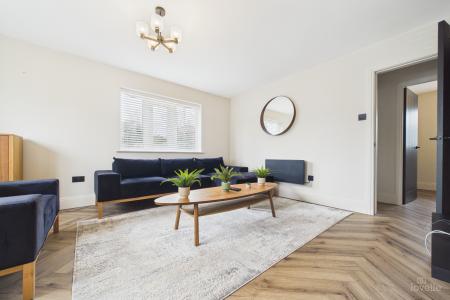 2 bedroom Ground floor flat for sale in Church View, Barton-upon-Humber, North Lincolnshire, DN18