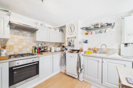 2 bedroom Semi-detached house for sale in Silver Street, Winteringham, North Lincolnshire, DN15