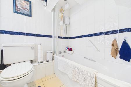 2 bedroom Semi-detached house for sale in Silver Street, Winteringham, North Lincolnshire, DN15