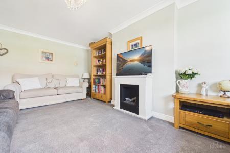 4 bedroom Detached house for sale in Canberra View, Barton-upon-Humber, North Lincolnshire, DN18