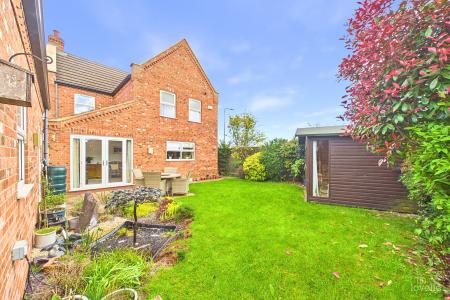 4 bedroom Detached house for sale in Canberra View, Barton-upon-Humber, North Lincolnshire, DN18