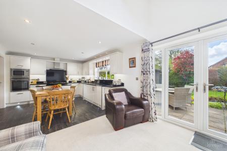 4 bedroom Detached house for sale in Canberra View, Barton-upon-Humber, North Lincolnshire, DN18