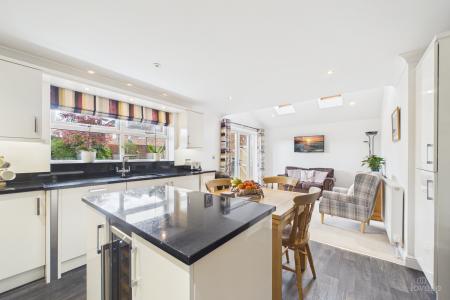 4 bedroom Detached house for sale in Canberra View, Barton-upon-Humber, North Lincolnshire, DN18