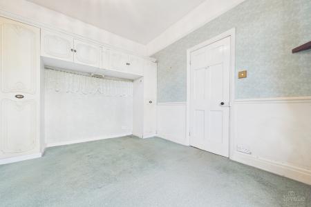 3 bedroom Detached bungalow for sale in Barton Road, Barrow-upon-Humber, North Lincolnshire, DN19