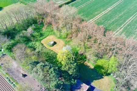 3 bedroom Detached bungalow for sale in Barton Road, Barrow-upon-Humber, North Lincolnshire, DN19