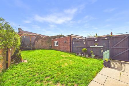 3 bedroom Semi-detached house for sale in Green Lane, Barrow-upon-Humber, North Lincolnshire, DN19