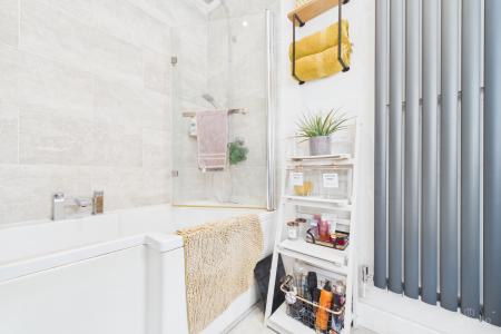 3 bedroom Semi-detached house for sale in Green Lane, Barrow-upon-Humber, North Lincolnshire, DN19