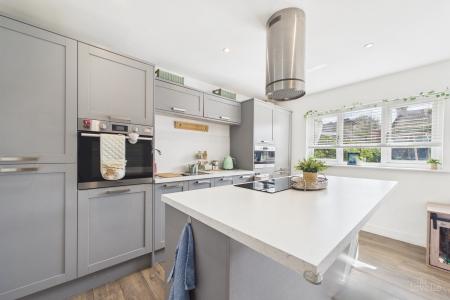 3 bedroom Semi-detached house for sale in Green Lane, Barrow-upon-Humber, North Lincolnshire, DN19