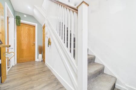 3 bedroom Semi-detached house for sale in Green Lane, Barrow-upon-Humber, North Lincolnshire, DN19