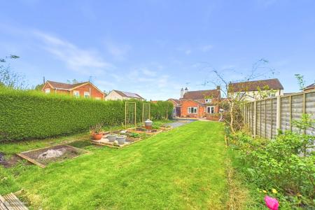 2 bedroom Semi-detached house for sale in Townside, East Halton, North Lincolnshire, DN40