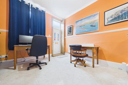 3 bedroom Terraced House for sale in Newport, Barton-upon-Humber, North Lincolnshire, DN18