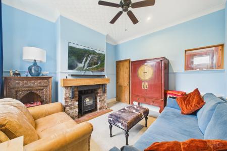 3 bedroom Terraced House for sale in Newport, Barton-upon-Humber, North Lincolnshire, DN18