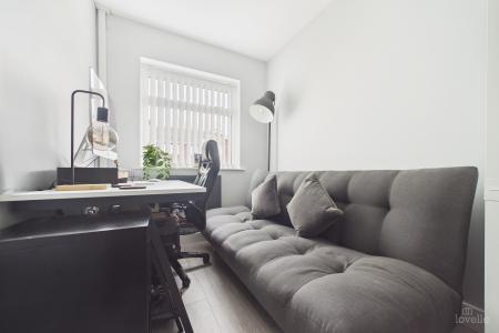 4 bedroom Detached bungalow for sale in Greenway, Barton-upon-Humber, North Lincolnshire, DN18