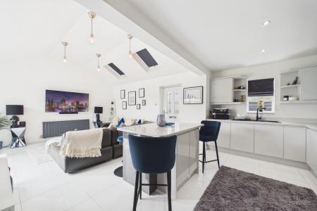 4 bedroom Detached bungalow for sale in Greenway, Barton-upon-Humber, North Lincolnshire, DN18