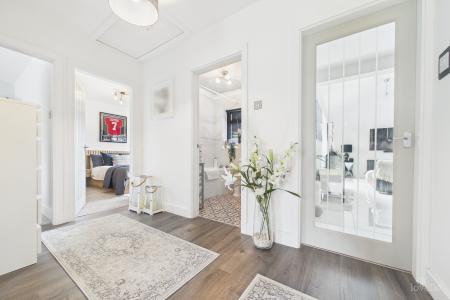 4 bedroom Detached bungalow for sale in Greenway, Barton-upon-Humber, North Lincolnshire, DN18