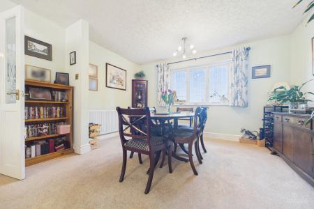 4 bedroom Detached house for sale in Birchwood Close, Barton-upon-Humber, North Lincolnshire, DN18