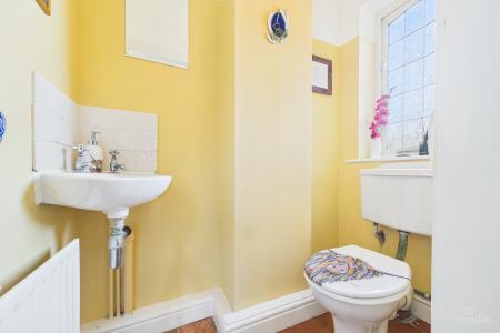 4 bedroom Detached house for sale in Birchwood Close, Barton-upon-Humber, North Lincolnshire, DN18