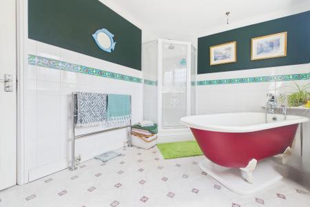 4 bedroom Detached house for sale in Birchwood Close, Barton-upon-Humber, North Lincolnshire, DN18