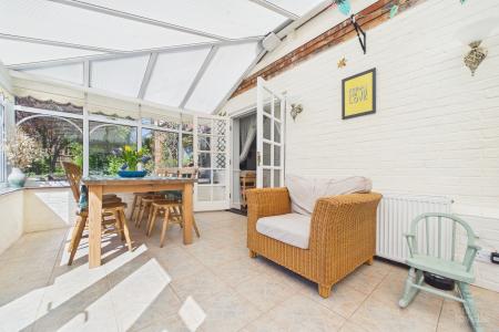 4 bedroom Detached house for sale in Birchwood Close, Barton-upon-Humber, North Lincolnshire, DN18