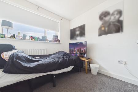 3 bedroom Semi-detached house for sale in John Harrisons Close, Barrow-upon-Humber, North Lincolnshire, DN19