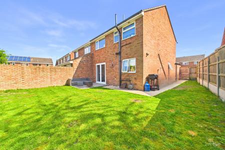 3 bedroom Semi-detached house for sale in John Harrisons Close, Barrow-upon-Humber, North Lincolnshire, DN19