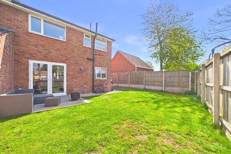 3 bedroom Semi-detached house for sale in John Harrisons Close, Barrow-upon-Humber, North Lincolnshire, DN19