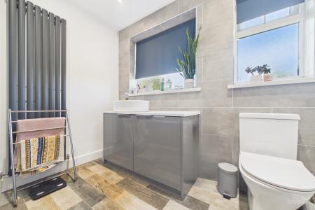 3 bedroom Semi-detached house for sale in John Harrisons Close, Barrow-upon-Humber, North Lincolnshire, DN19