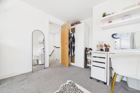 3 bedroom Semi-detached house for sale in John Harrisons Close, Barrow-upon-Humber, North Lincolnshire, DN19