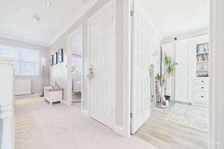 4 bedroom Detached house for sale in Worsley Paddock, Ulceby, North Lincolnshire, DN39
