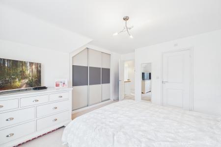 4 bedroom Detached house for sale in Clipson Crest, Barton-upon-Humber, North Lincolnshire, DN18