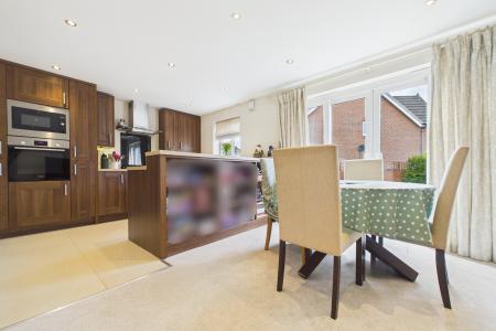 4 bedroom Detached house for sale in Clipson Crest, Barton-upon-Humber, North Lincolnshire, DN18