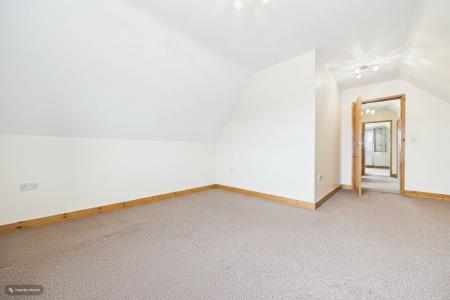 4 bedroom Detached house for sale in Elm Lane, Goxhill, North Lincolnshire, DN19