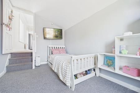 3 bedroom Semi-detached house for sale in Butts Road, Barton-upon-Humber, North Lincolnshire, DN18