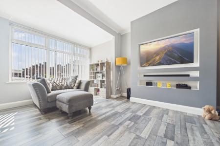 3 bedroom Semi-detached house for sale in Butts Road, Barton-upon-Humber, North Lincolnshire, DN18