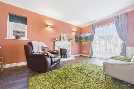 2 bedroom Detached bungalow for sale in Danson Close, Barton-upon-Humber, North Lincolnshire, DN18