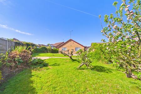 3 bedroom Detached bungalow for sale in Welton Close, Barton-upon-Humber, North Lincolnshire, DN18