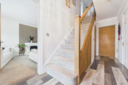 4 bedroom Detached house for sale in Riverbank Rise, Barton-upon-Humber, North Lincolnshire, DN18