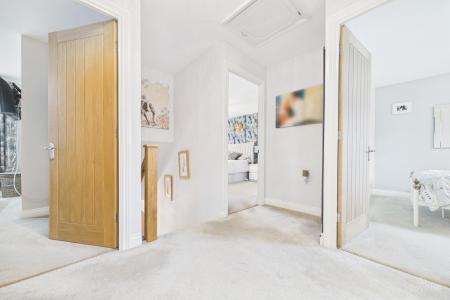 4 bedroom Detached house for sale in Riverbank Rise, Barton-upon-Humber, North Lincolnshire, DN18