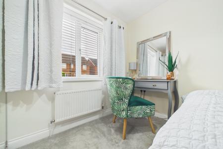 4 bedroom Detached house for sale in Riverbank Rise, Barton-upon-Humber, North Lincolnshire, DN18