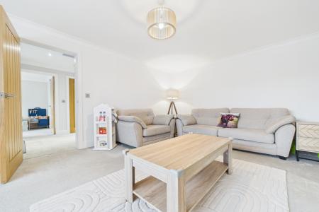 5 bedroom Detached house for sale in Canberra View, Barton-upon-Humber, North Lincolnshire, DN18
