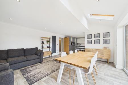 5 bedroom Detached house for sale in Canberra View, Barton-upon-Humber, North Lincolnshire, DN18