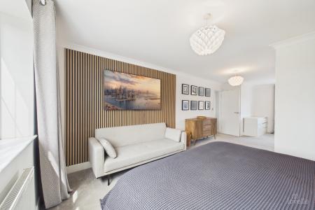 5 bedroom Detached house for sale in Canberra View, Barton-upon-Humber, North Lincolnshire, DN18
