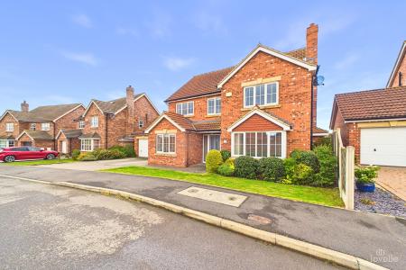 5 bedroom Detached house for sale in Canberra View, Barton-upon-Humber, North Lincolnshire, DN18
