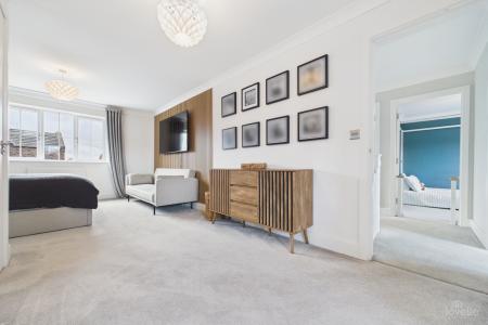5 bedroom Detached house for sale in Canberra View, Barton-upon-Humber, North Lincolnshire, DN18