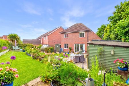4 bedroom Detached house for sale in Jubilee Place, Barton-upon-Humber, North Lincolnshire, DN18